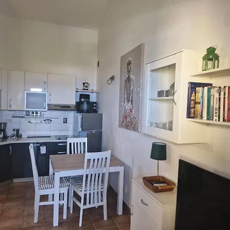 Demoma Apartment *